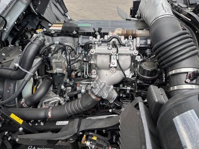 MITSUBISHI FUSOU FIGHTER 2025