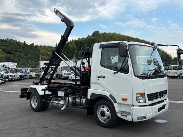 MITSUBISHI FUSOU FIGHTER 2025