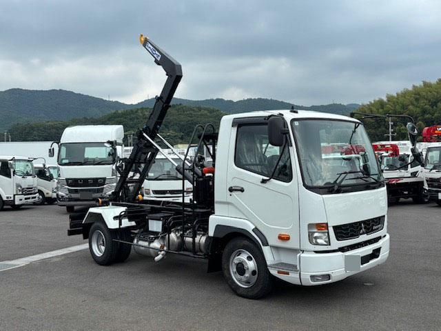 MITSUBISHI FUSOU FIGHTER 2025