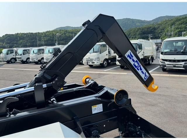 MITSUBISHI FUSOU FIGHTER 2025