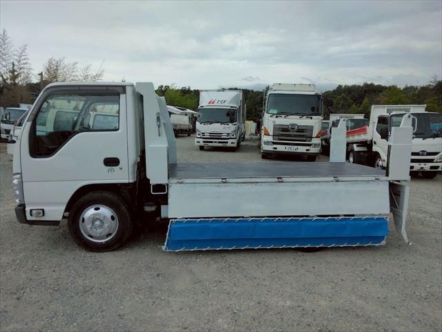 ISUZU ELF 2014