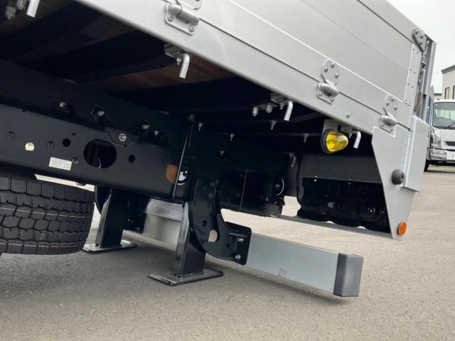 MITSUBISHI FUSOU FIGHTER 2023