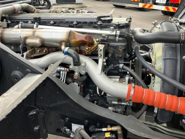 MITSUBISHI FUSOU FIGHTER 2023