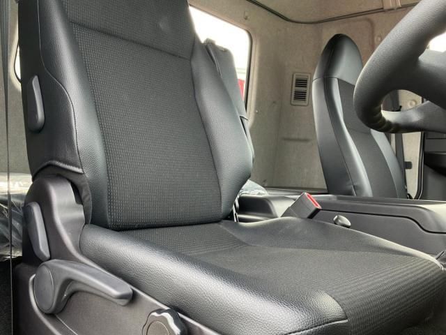 MITSUBISHI FUSOU FIGHTER 2023