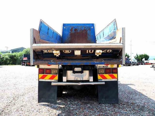 MITSUBISHI FUSOU SUPER GREAT 2011