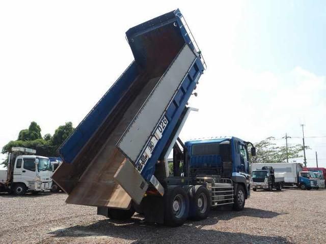 MITSUBISHI FUSOU SUPER GREAT 2011