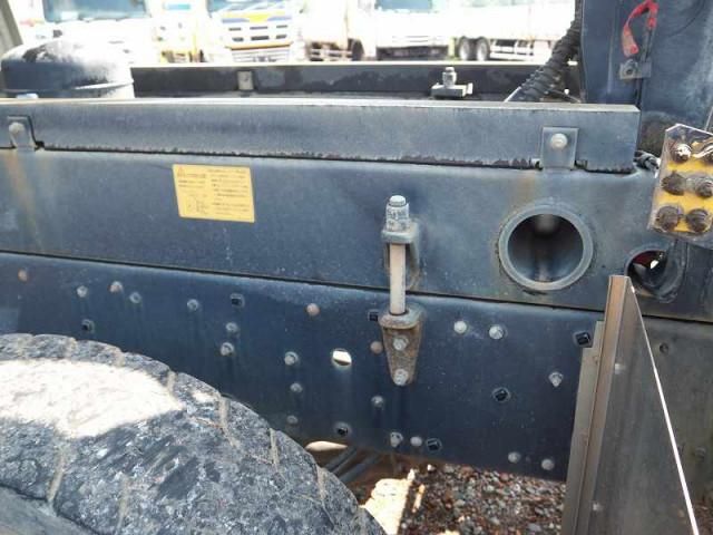 MITSUBISHI FUSOU SUPER GREAT 2011