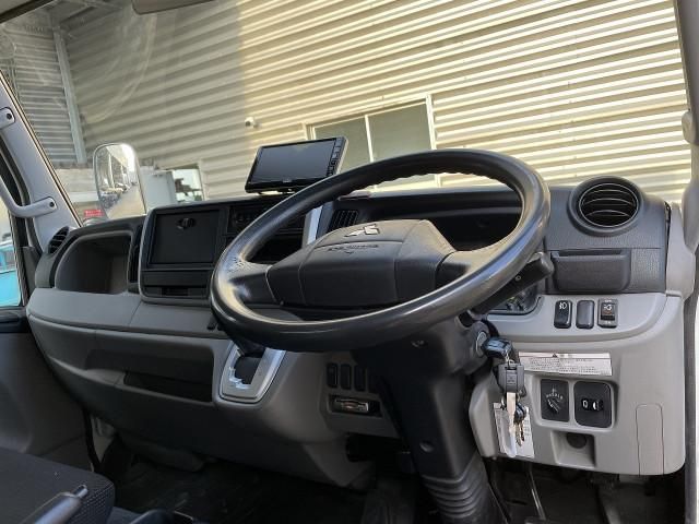 MITSUBISHI CANTER 2016