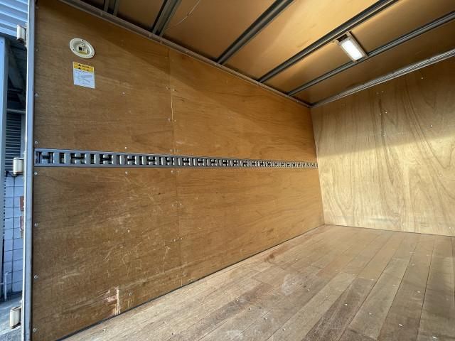 MITSUBISHI CANTER 2016