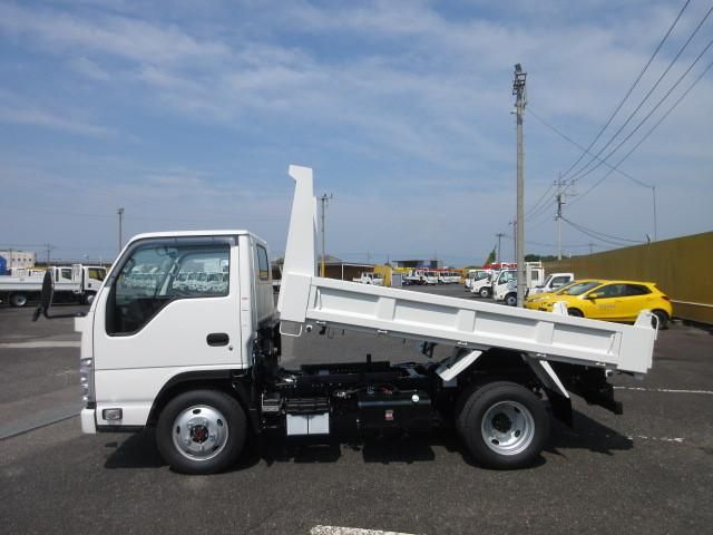 ISUZU ELF 2025