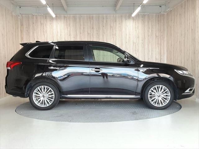MITSUBISHI OUTLANDER PHEV 2019