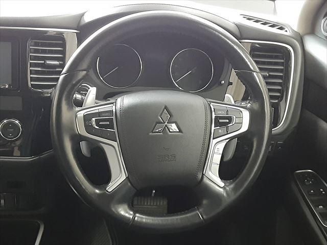 MITSUBISHI OUTLANDER PHEV 2015