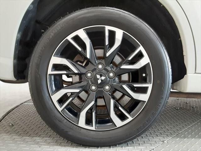 MITSUBISHI OUTLANDER PHEV 2015