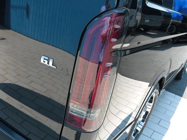 TOYOTA HIACE wagon 2019