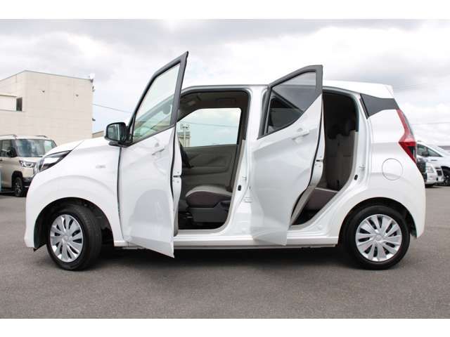 MITSUBISHI eK WAGON 2025