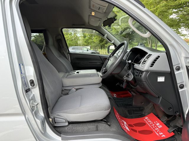 TOYOTA HIACE van 4WD 2007