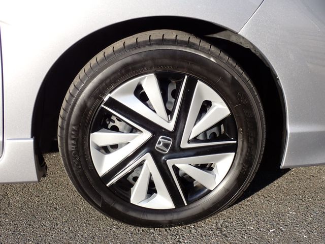 HONDA SHUTTLE HYBRID 2022