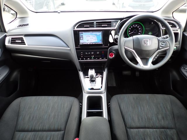 HONDA SHUTTLE HYBRID 2022