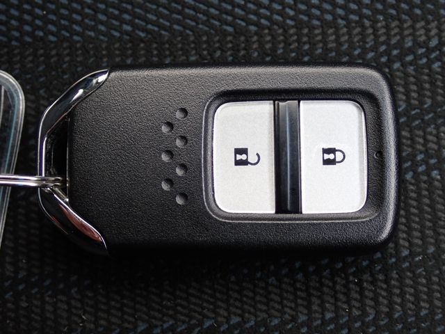 HONDA SHUTTLE HYBRID 2022