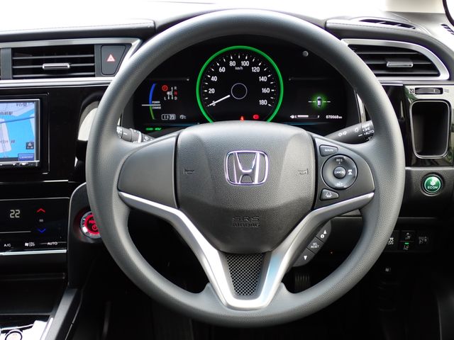 HONDA SHUTTLE HYBRID 2022
