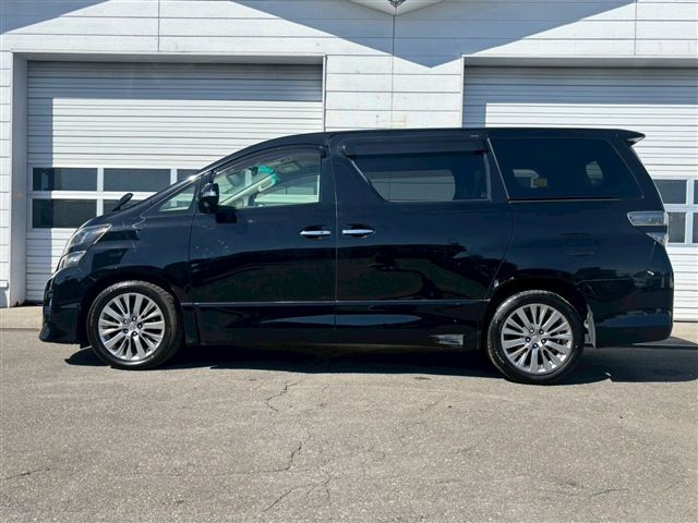 TOYOTA VELLFIRE 4WD 2013