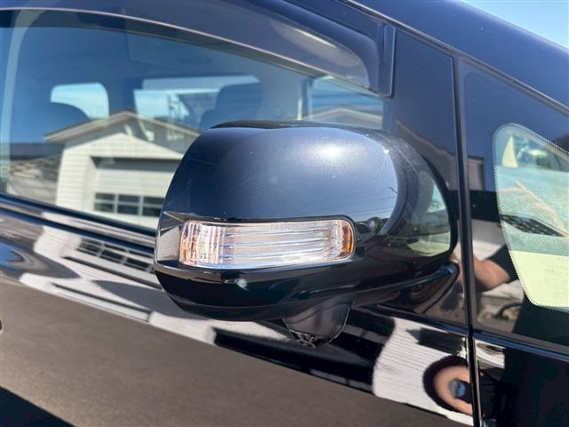 TOYOTA VELLFIRE 4WD 2013