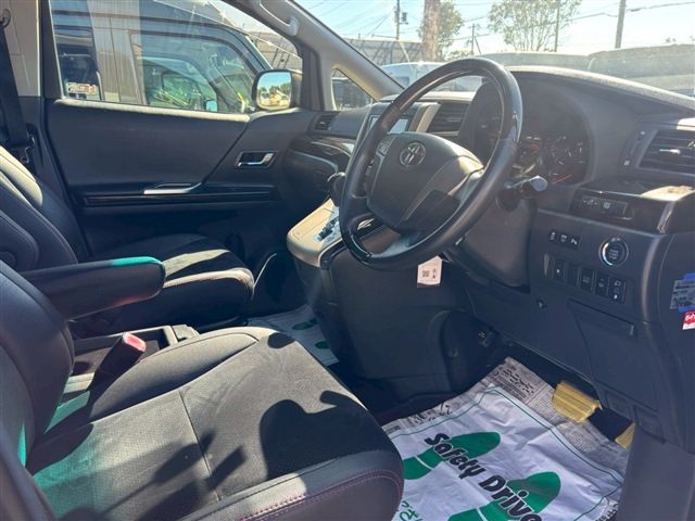 TOYOTA VELLFIRE 4WD 2013