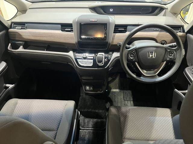 HONDA FREED HYBRID 2021