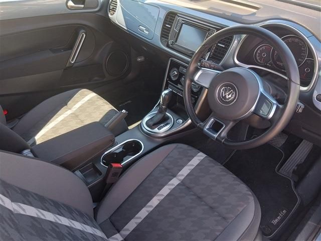 VOLKSWAGEN VOLKSWAGEN The BEETLE 2019