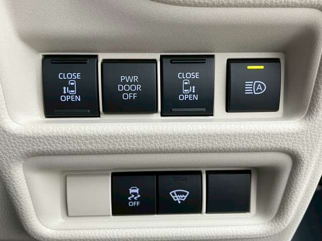 TOYOTA SIENTA HYBRID 2023