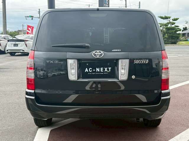 TOYOTA SUCCEED wagon 4WD 2013