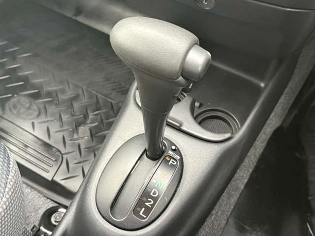 TOYOTA SUCCEED wagon 4WD 2013