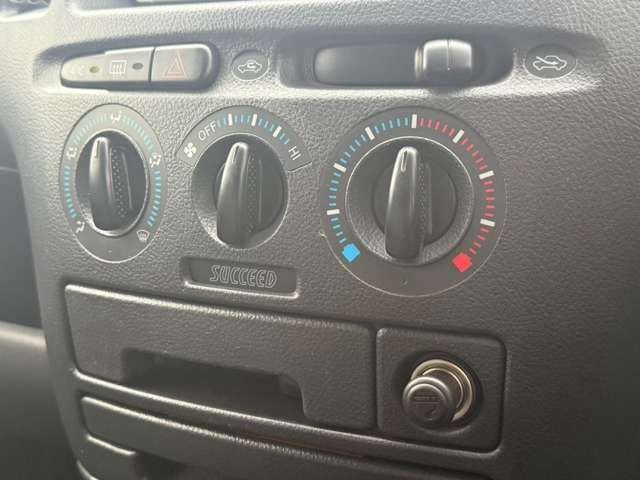 TOYOTA SUCCEED wagon 4WD 2013