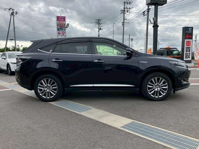 TOYOTA HARRIER HYBRID 2015