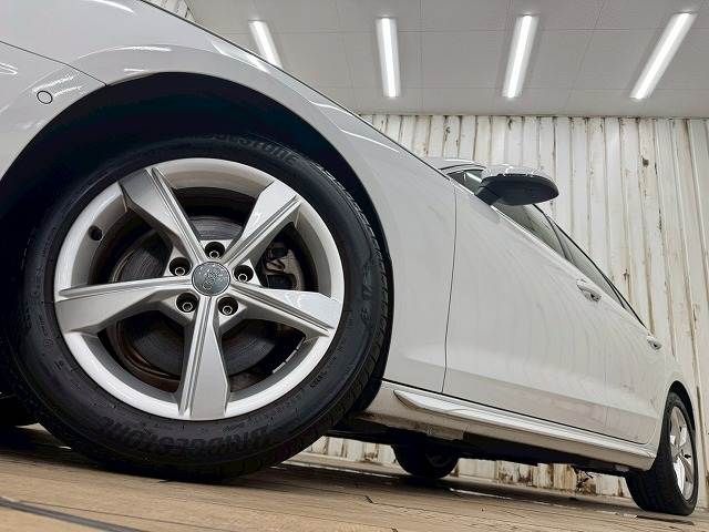 AUDI AUDI A4 AVANT 2021