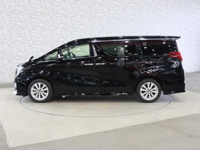TOYOTA ALPHARD 2015
