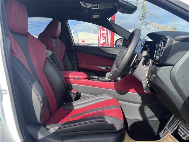 TOYOTA LEXUS NX350h 2023