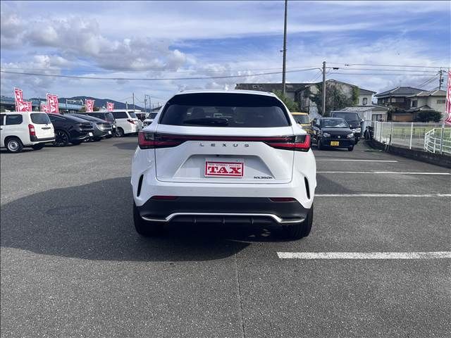TOYOTA LEXUS NX350h 2023