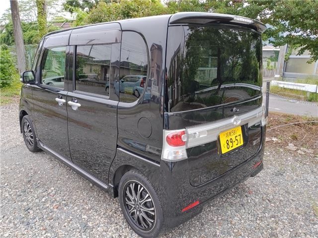 DAIHATSU TANTO CUSTOM 2010