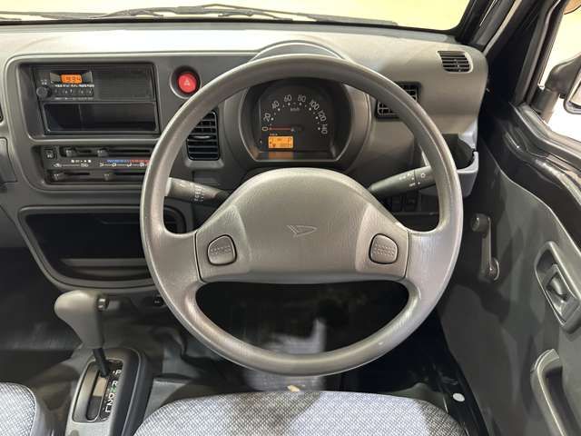 DAIHATSU HIJET truck 2014