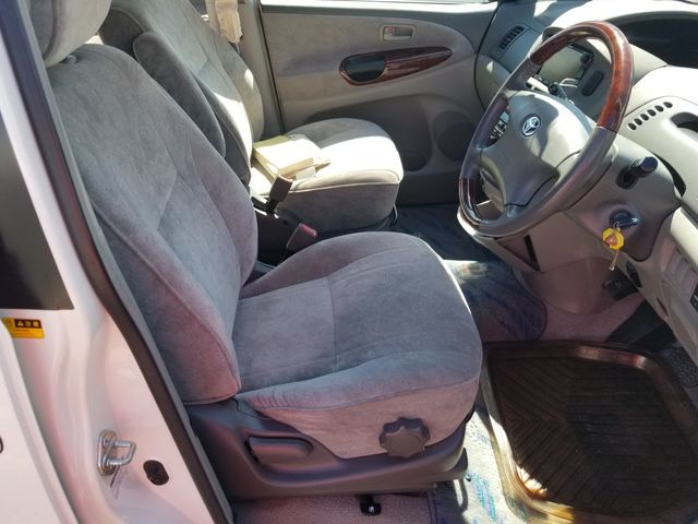 TOYOTA ESTIMA L 2003