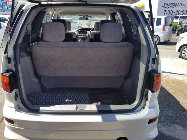 TOYOTA ESTIMA L 2003