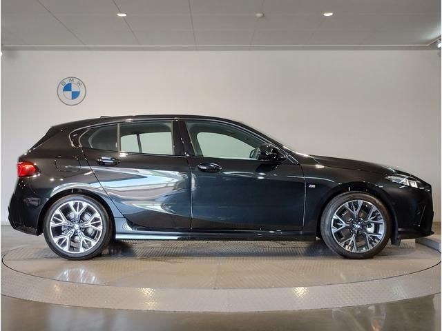 BMW BMW 1series 2025