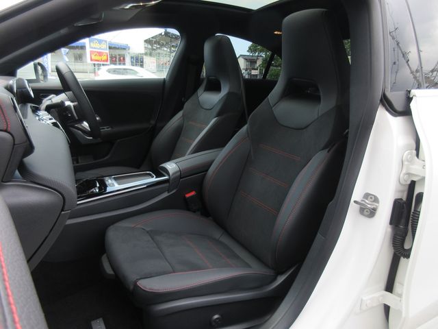 MERCEDES BENZ MERCEDES BENZ CLA class 2025