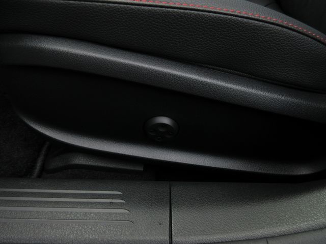 MERCEDES BENZ MERCEDES BENZ CLA class 2025