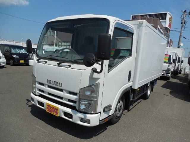 ISUZU ELF 2013