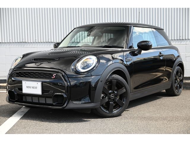 BMW MINI COOPER S 2024