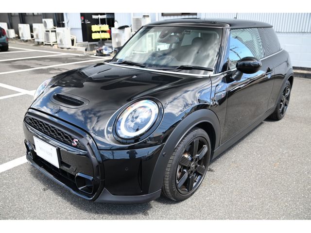 BMW MINI COOPER S 2024