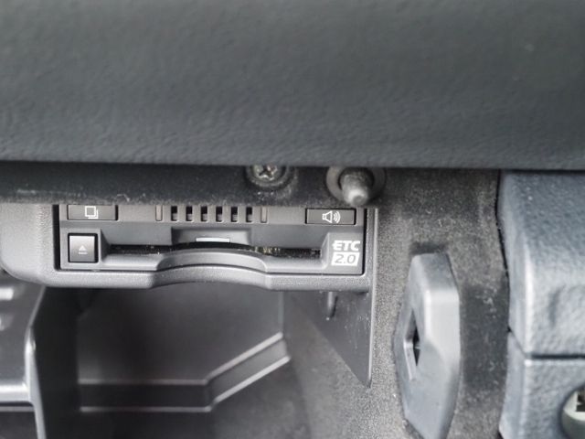 TOYOTA LEXUS IS300h 2022