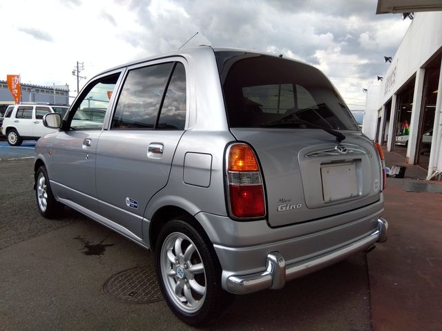 DAIHATSU MIRA GINO 4WD 2004